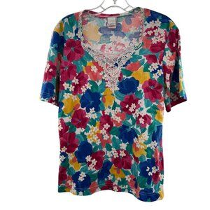 Units Limited Edition Women's Floral Crochet Short Sleeve Top Size 1